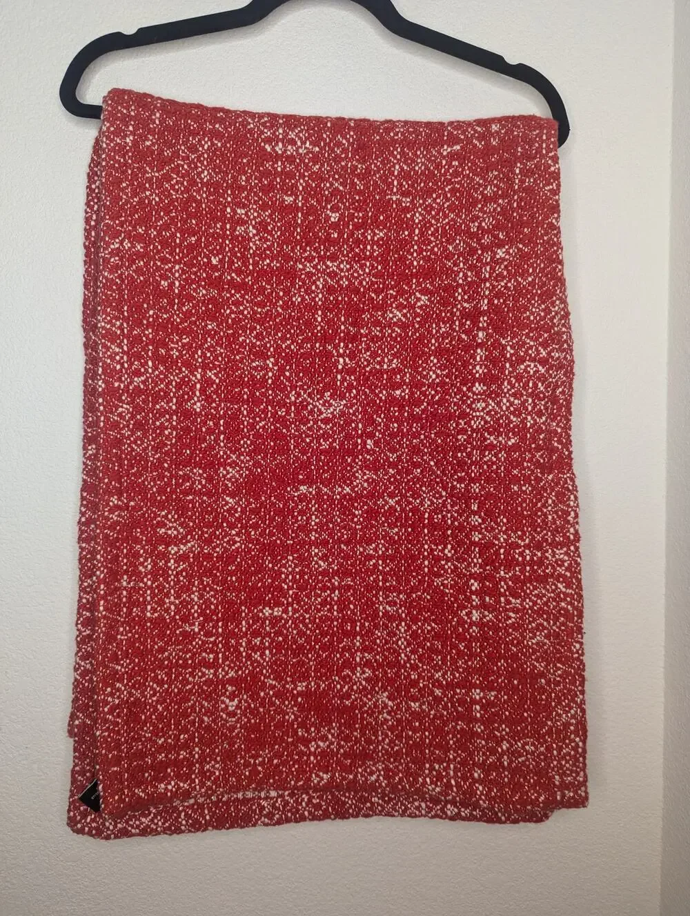 Cynthia Rowley NWOT Cotton Blend Sparkle Holiday Scarf Red White Reversible Chic